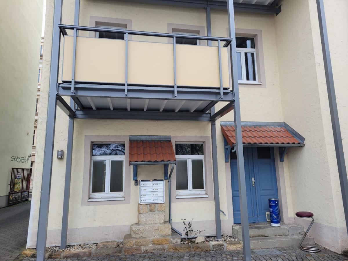 Ferienwohnung Oder Studio Dresden-Neustadt Inkl Parkplatz Mit Balkon Oder Terrasse Exterior foto