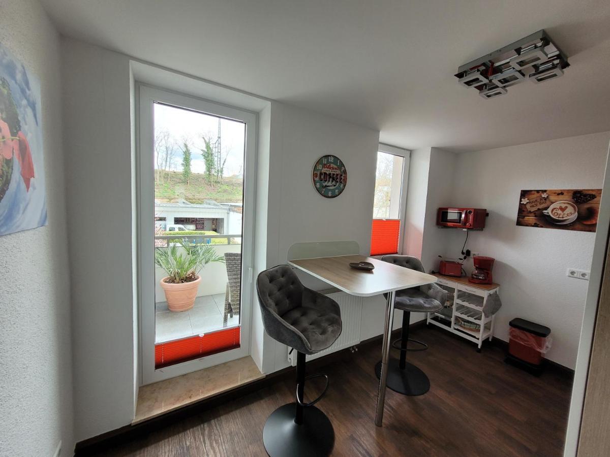 Ferienwohnung Oder Studio Dresden-Neustadt Inkl Parkplatz Mit Balkon Oder Terrasse Exterior foto