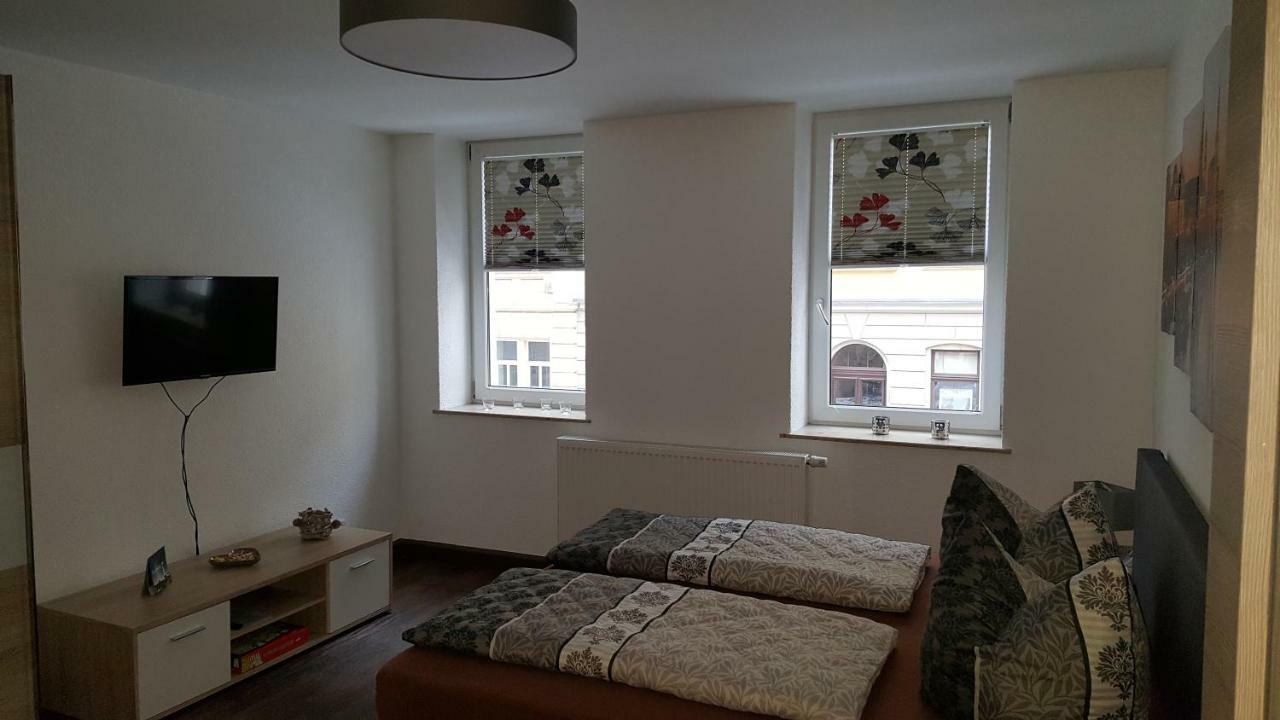 Ferienwohnung Oder Studio Dresden-Neustadt Inkl Parkplatz Mit Balkon Oder Terrasse Exterior foto